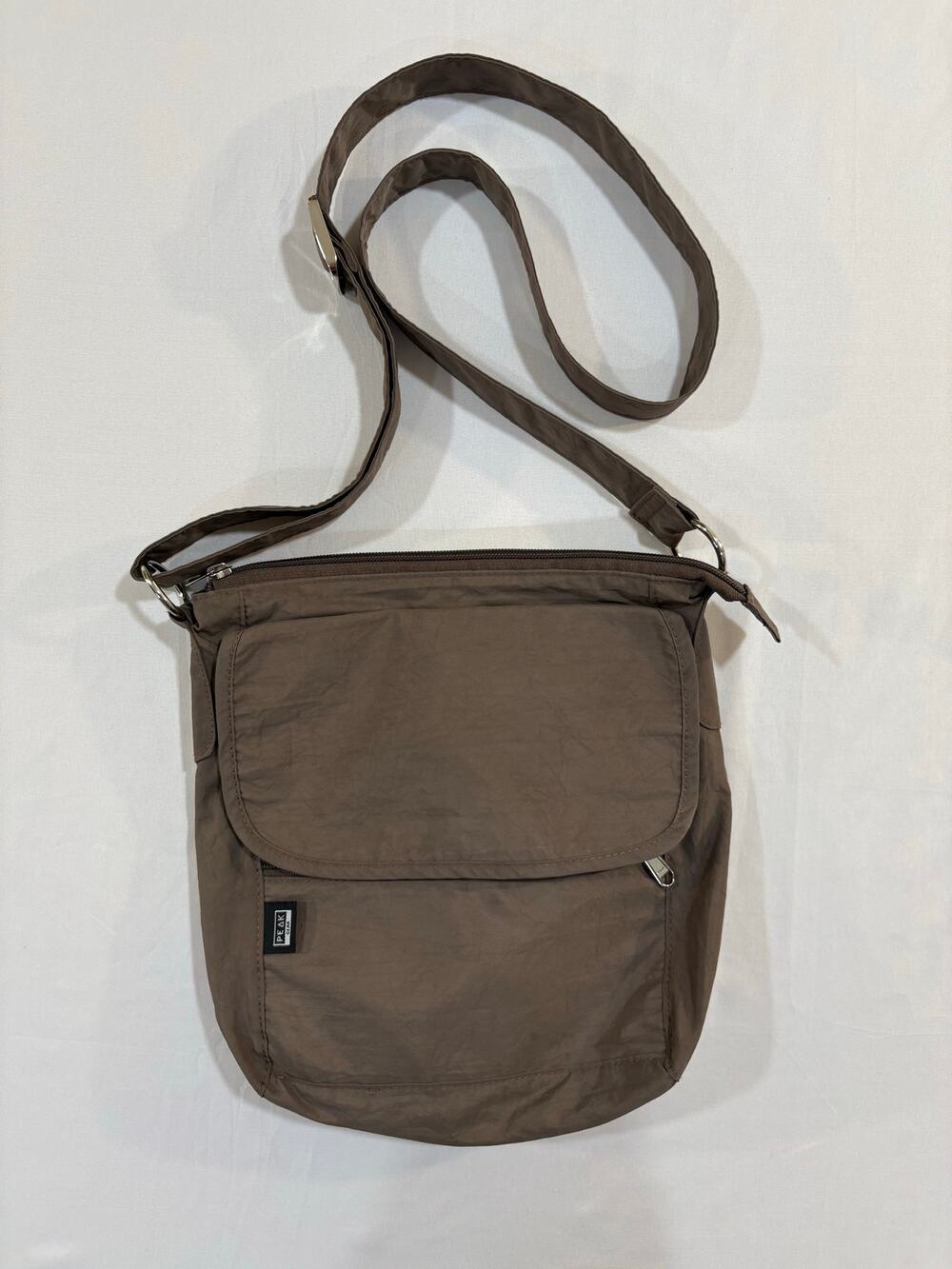 EUC Brown Peak Crossbody Purse Travel Lightweight Compact Bag
